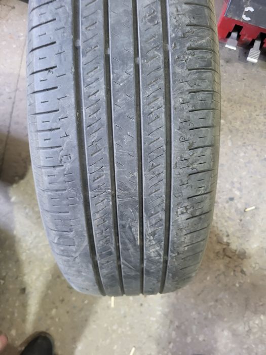 Продам резину 235/60/18
