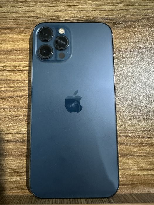 Iphone 12 pro max blue