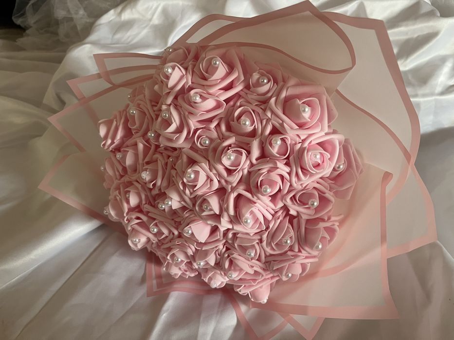 Букети от вечни рози(фоам и сатен)