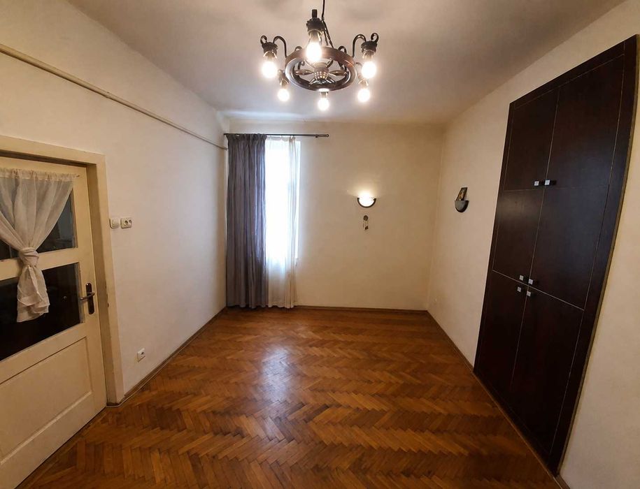 SCHIMB – proprietate în Brașov pentru casă individuală cu 2–3 camere, curte și grădină