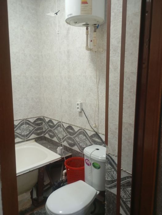 Ijaraga beriladi 1 xonali 2 etaj