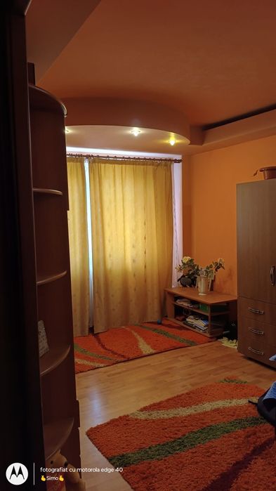 Ofer spre vânzare apartament două camere Mioveni, zona piață
