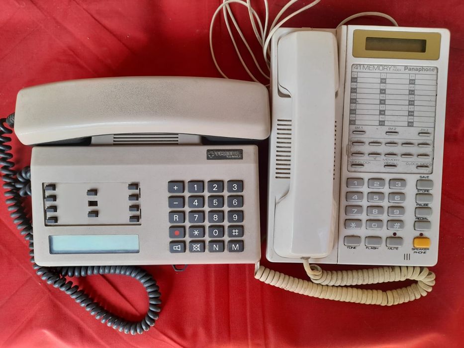 Telefon cu disc si butoane