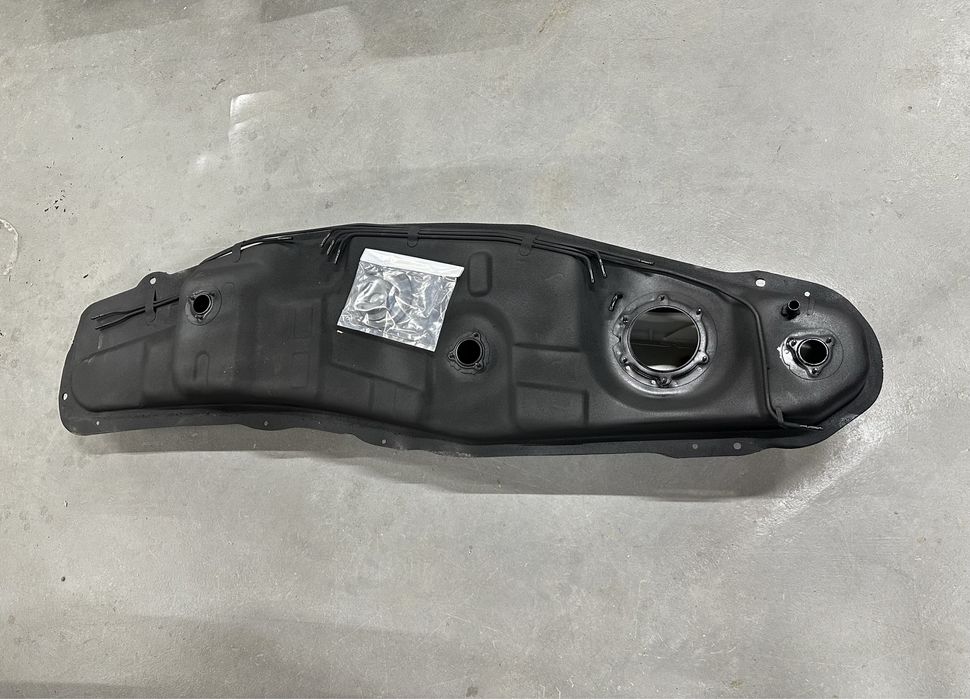 Топливный бак Паджеро 3-4