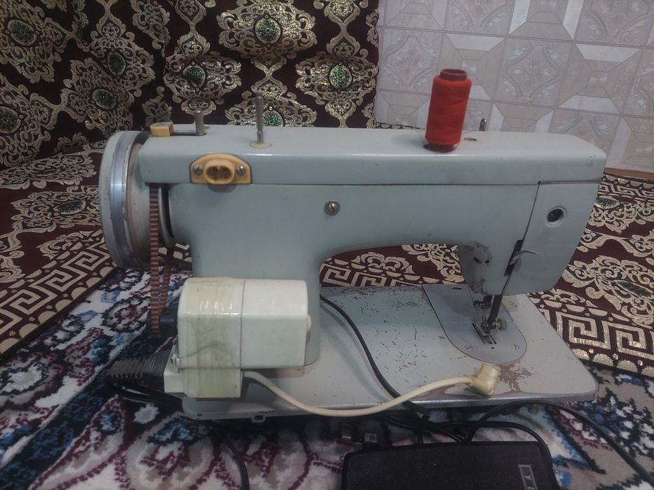 Tikuv mashinasi sotlad