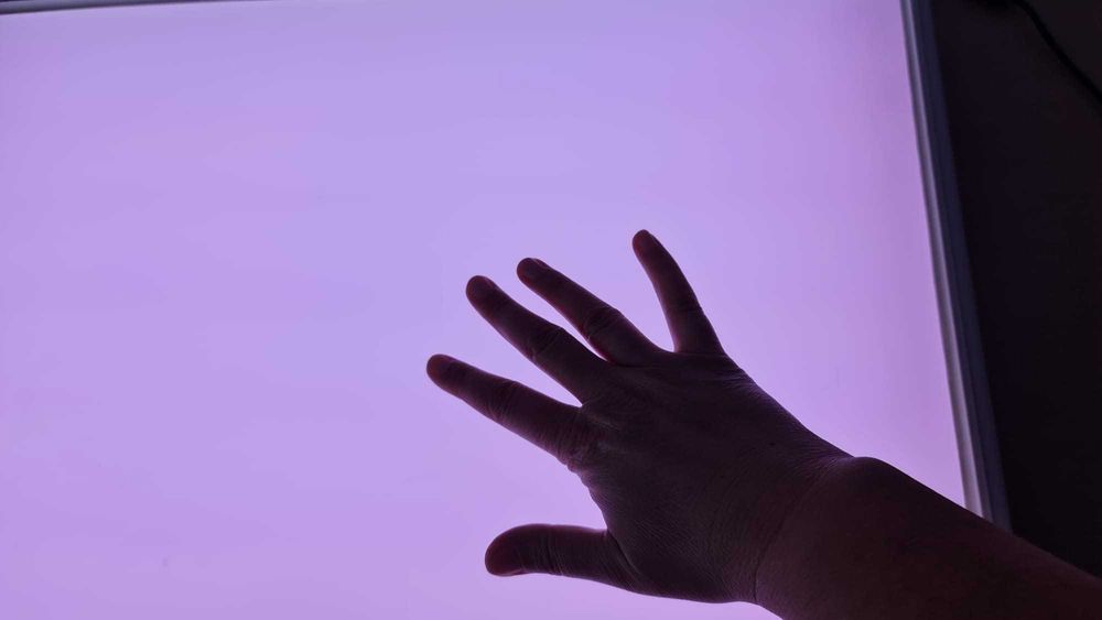 Tabla iluminata pentru desenat in nisip cu mai multe tipuri de lumina