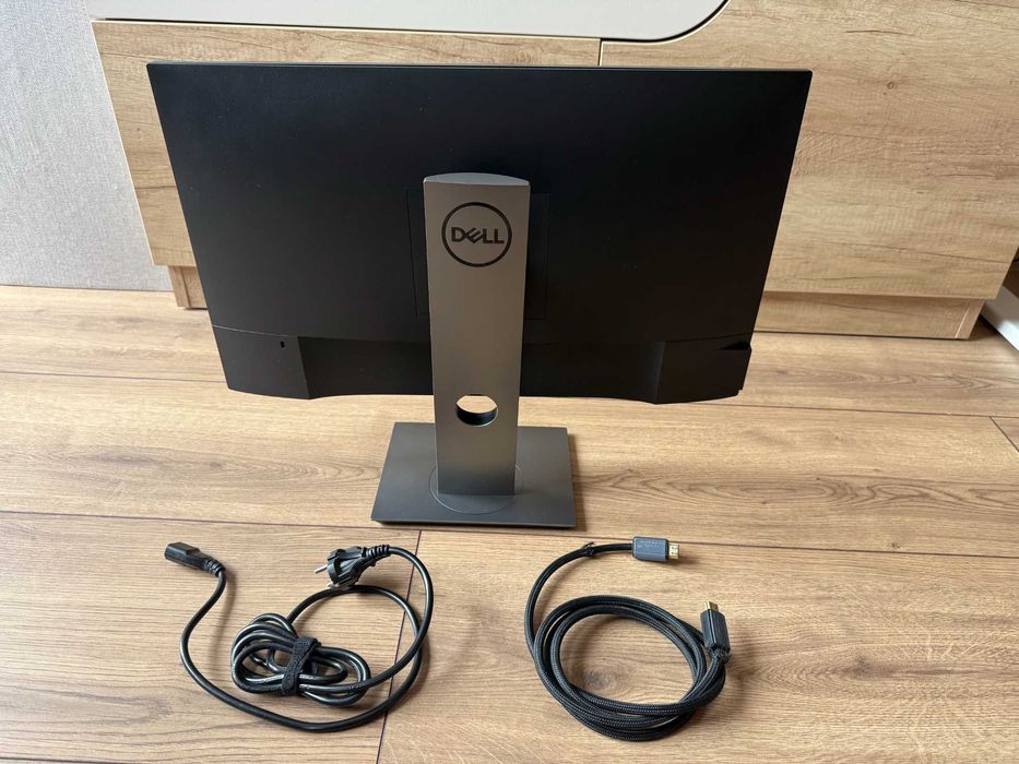 Продавам монитор Dell P2419H – 24” IPS, Full HD