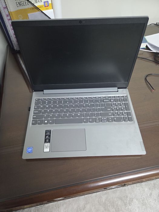 Laptop   Lenovo.