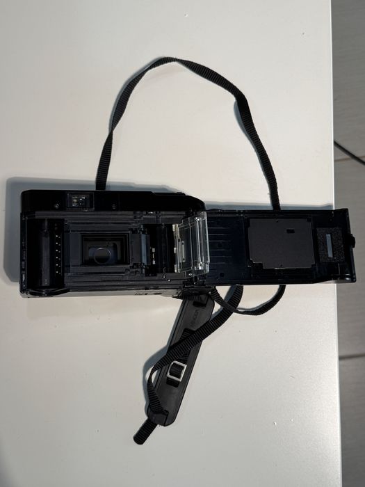 Aparate foto pe film