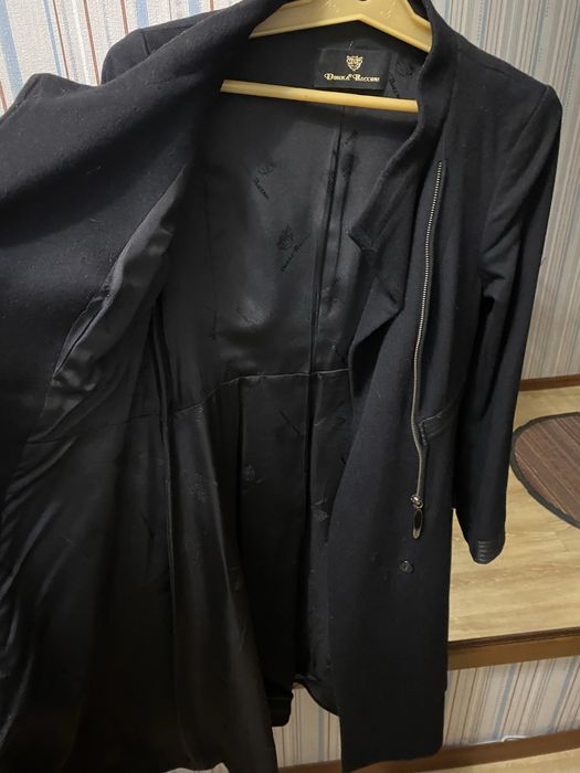 Продам пальто итальянское