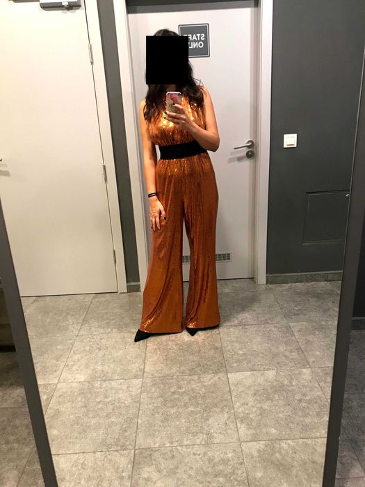 Официален дълъг гащеризон на пайети златист цвят