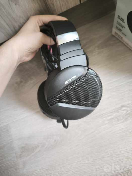 Продаются срочно игровые наушники НОВЫЕ