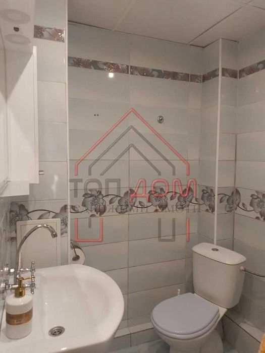 Дава се под наем Тристаен апартамент в Варна, Център - 85 кв.м за 714 € - Снимка #4