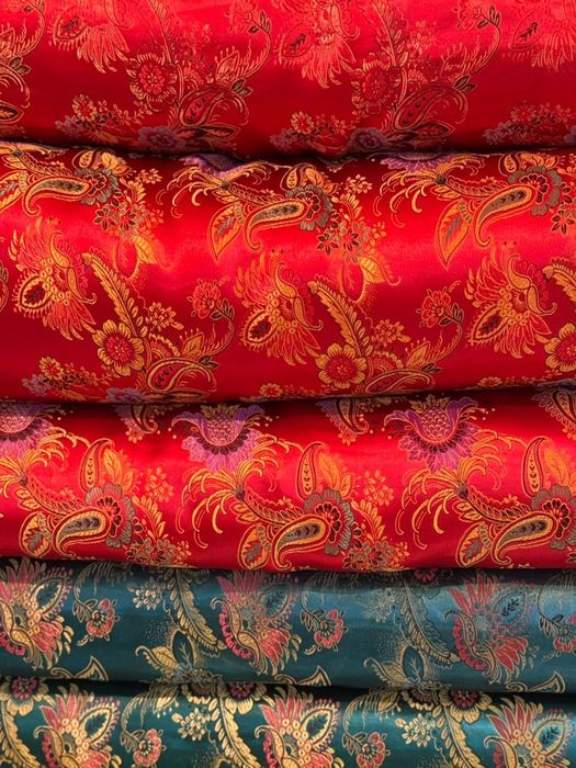 Көрпе, көрпеше сатылады