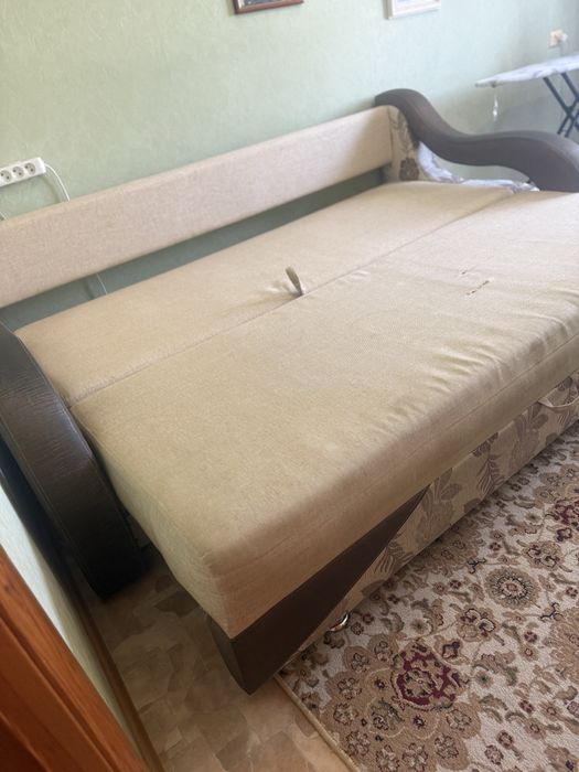 Продам диван б/у