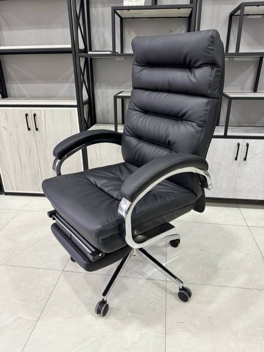 Кресло директора|Стул|Кресло поситителя|Уриндик|