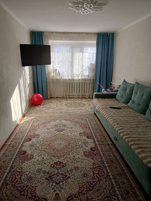 Продам 3 комнатную  квартиру