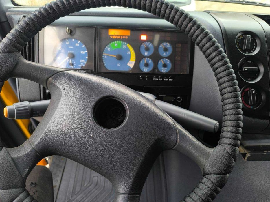 Mерцедес Atego 2000 година