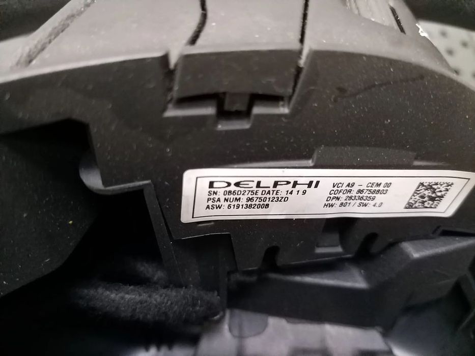 Volan cu comenzi peugeot 208 1 ca cc 96750123zd