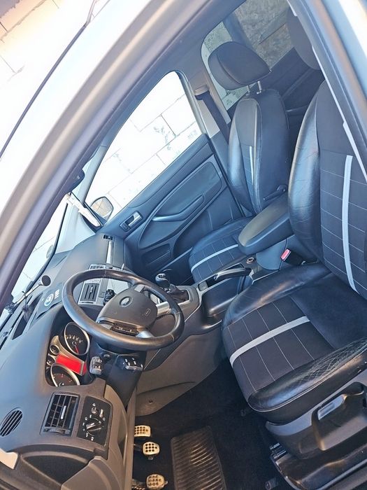Vând Ford Kuga 2.0 TDI