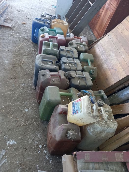 Бидони, туби,касетки и железни галони