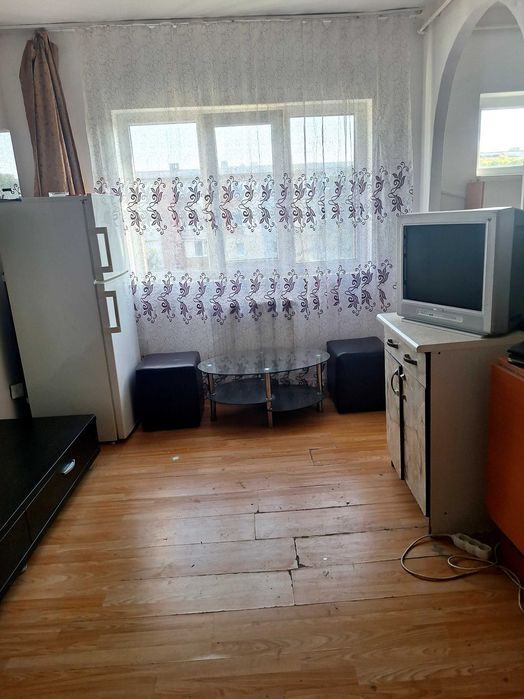 Vand urgent garsoniera Strada Ghiorghe Baritiu nr36 bl.G 120 etaj 3 Campia Turzii
