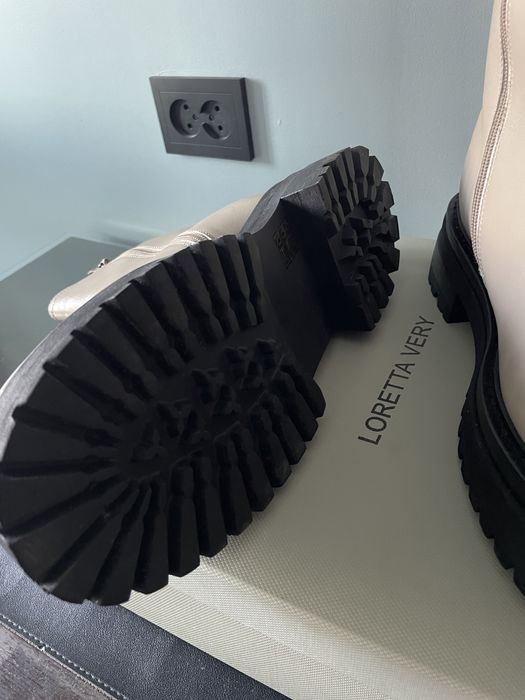 Новые полусапоги. Оригинал. 41 размер