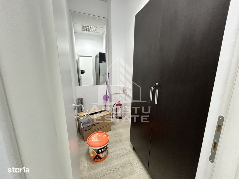 Spatiu comercial 48 mp, de vanzare,  zona Simion Barnutiu, Timisoara..