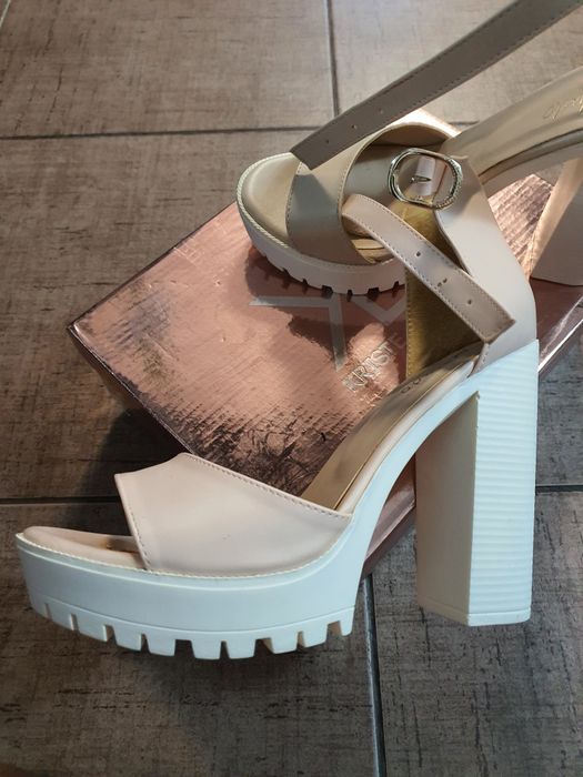 Sandale casual marimea 37