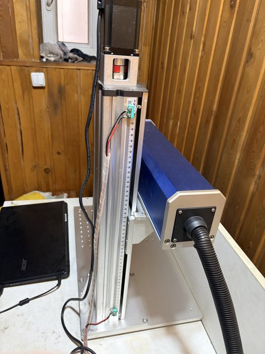 Волоконный лазер