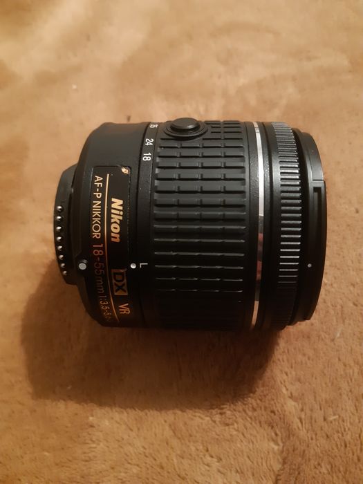 Продам объектив Nikon 18-55mm