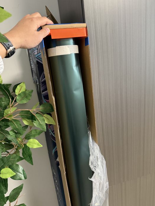 Продам пленку на автомобиль цветной полиуретан