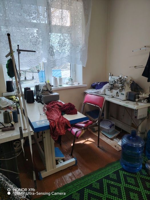 Замонавий ва миллий аёллар кийимлари тикиб бериш