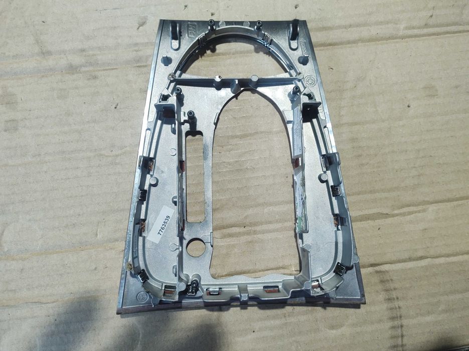 Конзола/Панел Махагон Скоростен Лост Mercedes E class W211 4Matic Tmod