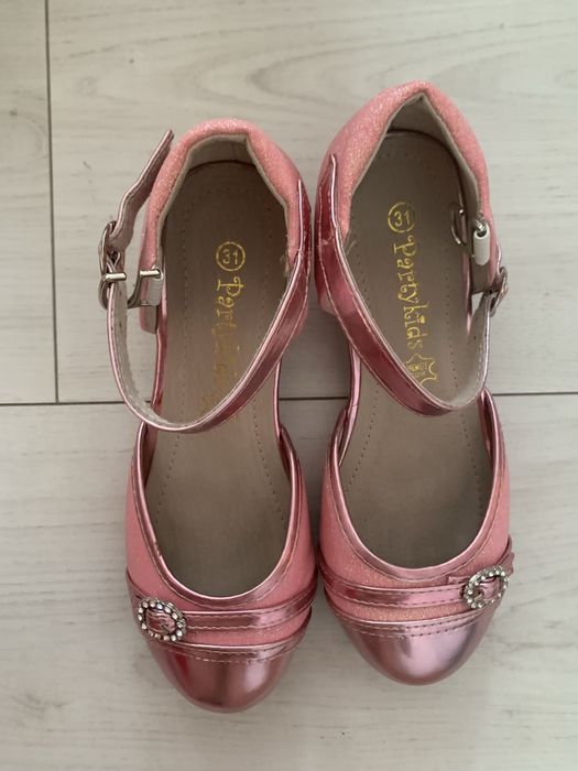 Туфли нарядные для девочек