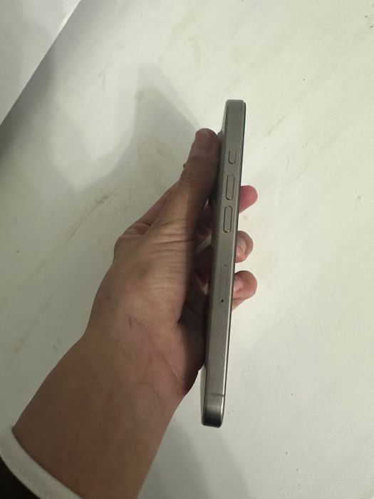 Айфон 15про  айфон