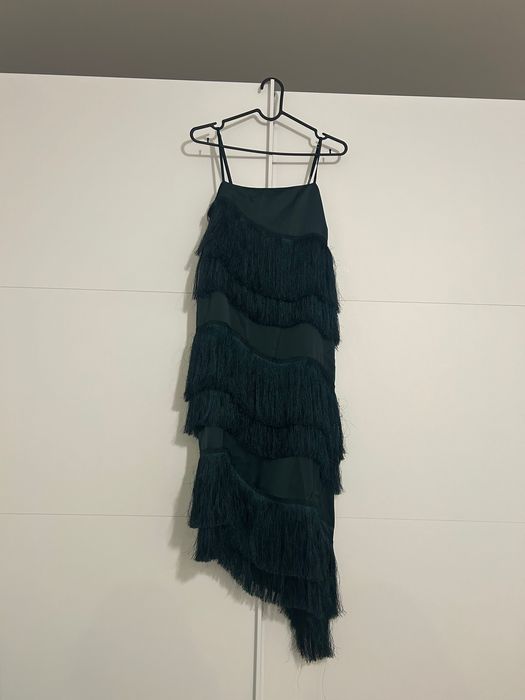 Зелена рокля с ресни