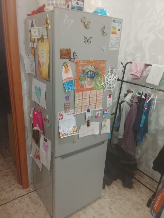 Продам холодильник