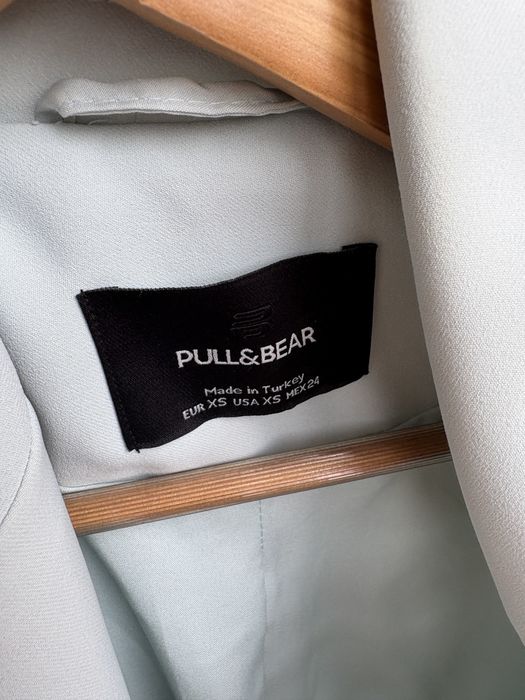 Елегантно дълго сако Pull&Bear (размер XS) – Цвят мента / блед аквамарин