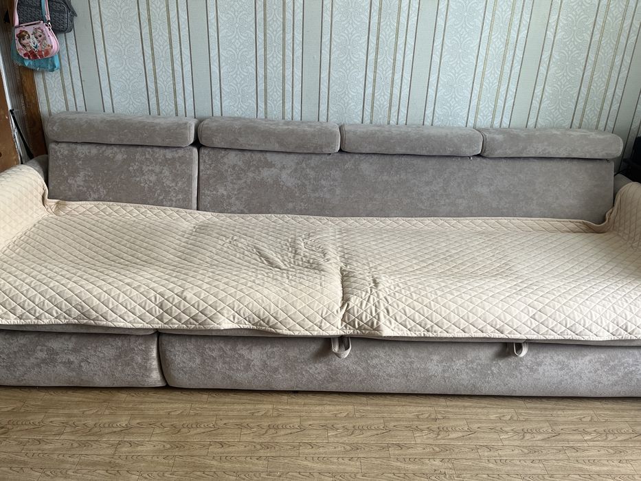 Диван для гостиной, серого цвета