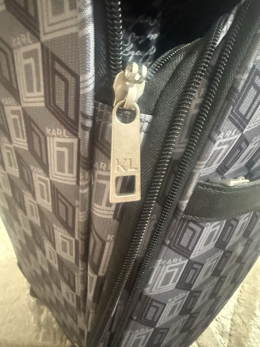 Продам оригинал ручную кладь. Из США