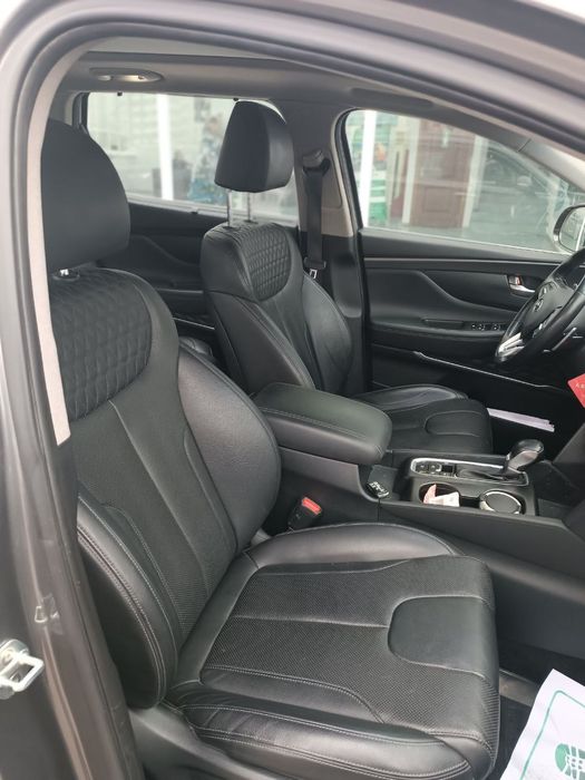 Продаётся Hyundai Santafe 2020 года фулловая позиция