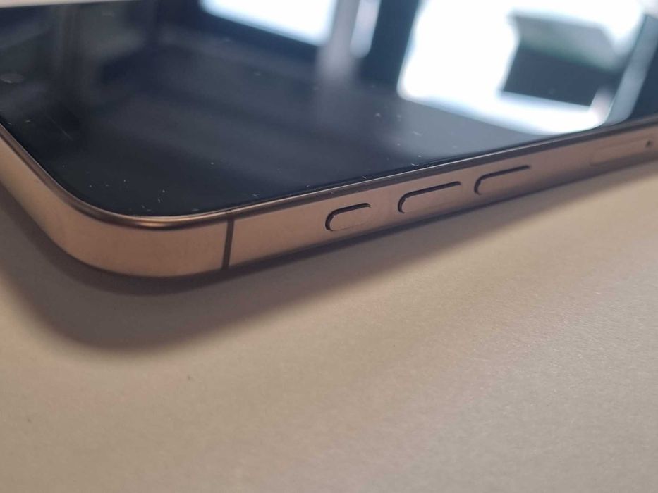 Iphone 16 Pro 256GB battery health 100%