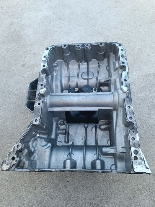 Оригинален маслен картер за Mercedes OM651