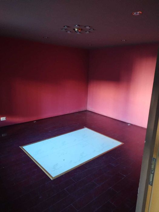 De vanzare apartament/spatiu comercial 3 camere