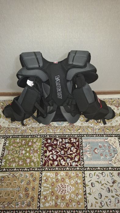 Вратарский нагрудник