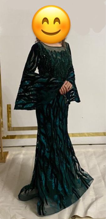 Платье вечернее нарядное