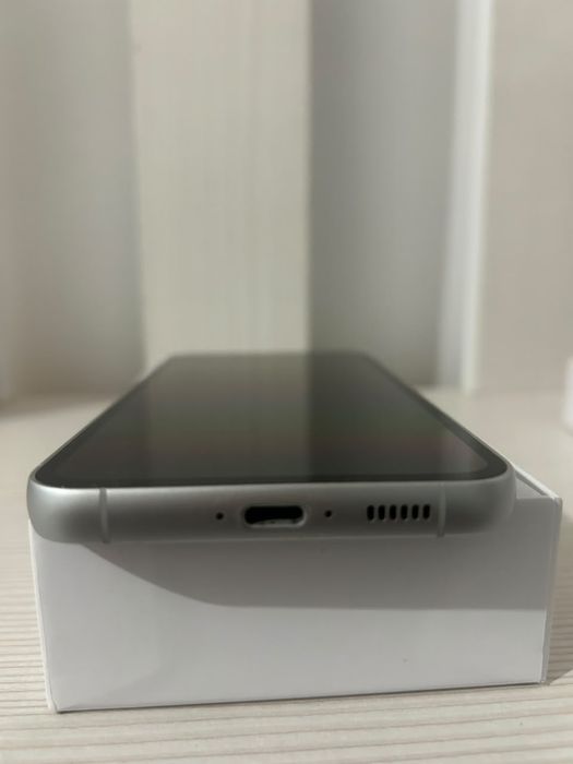 Samsung. S23FE .
