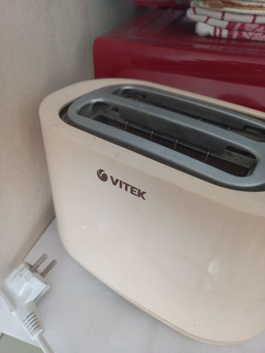 Тостер.  Витек. . .