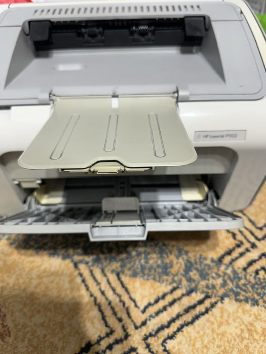 Принтер HP Laserjet1102